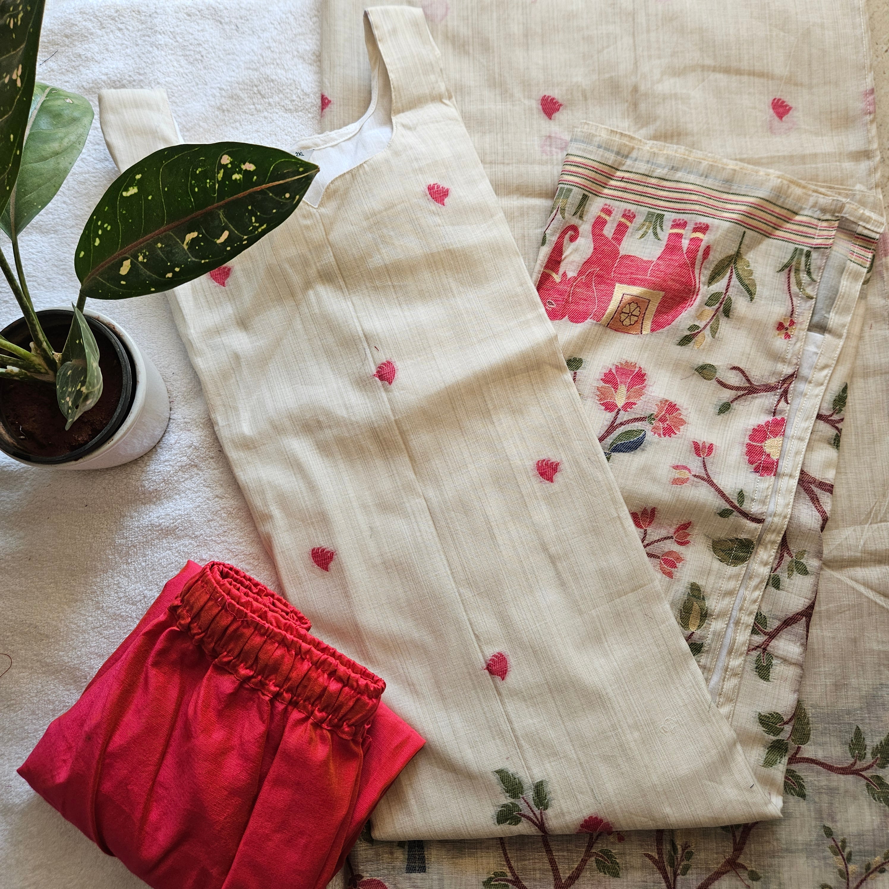 PS0002- Paithani Jamdani Silk (Half white with Pink)