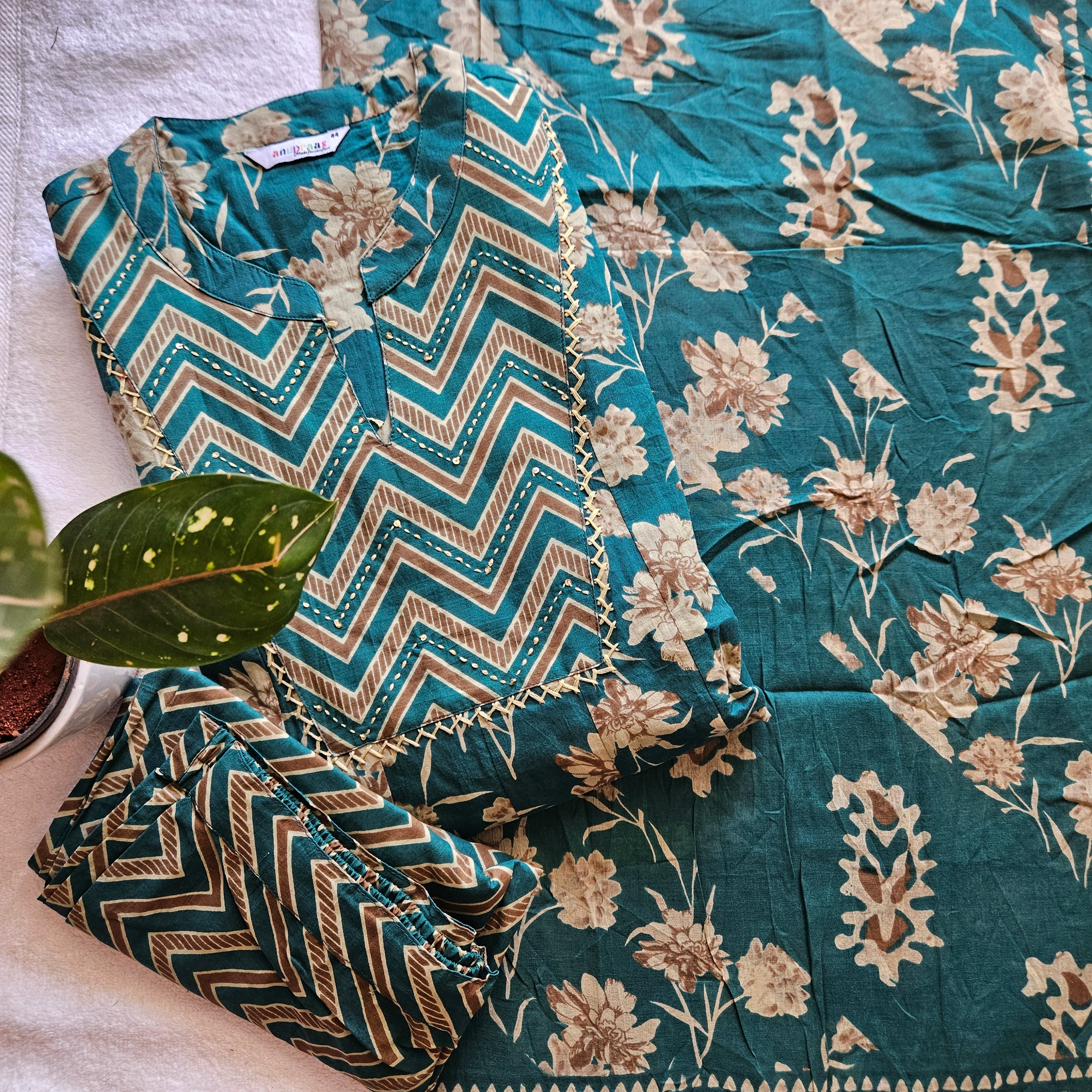 CC0004-Cambric cotton-Green (Chinese collar)
