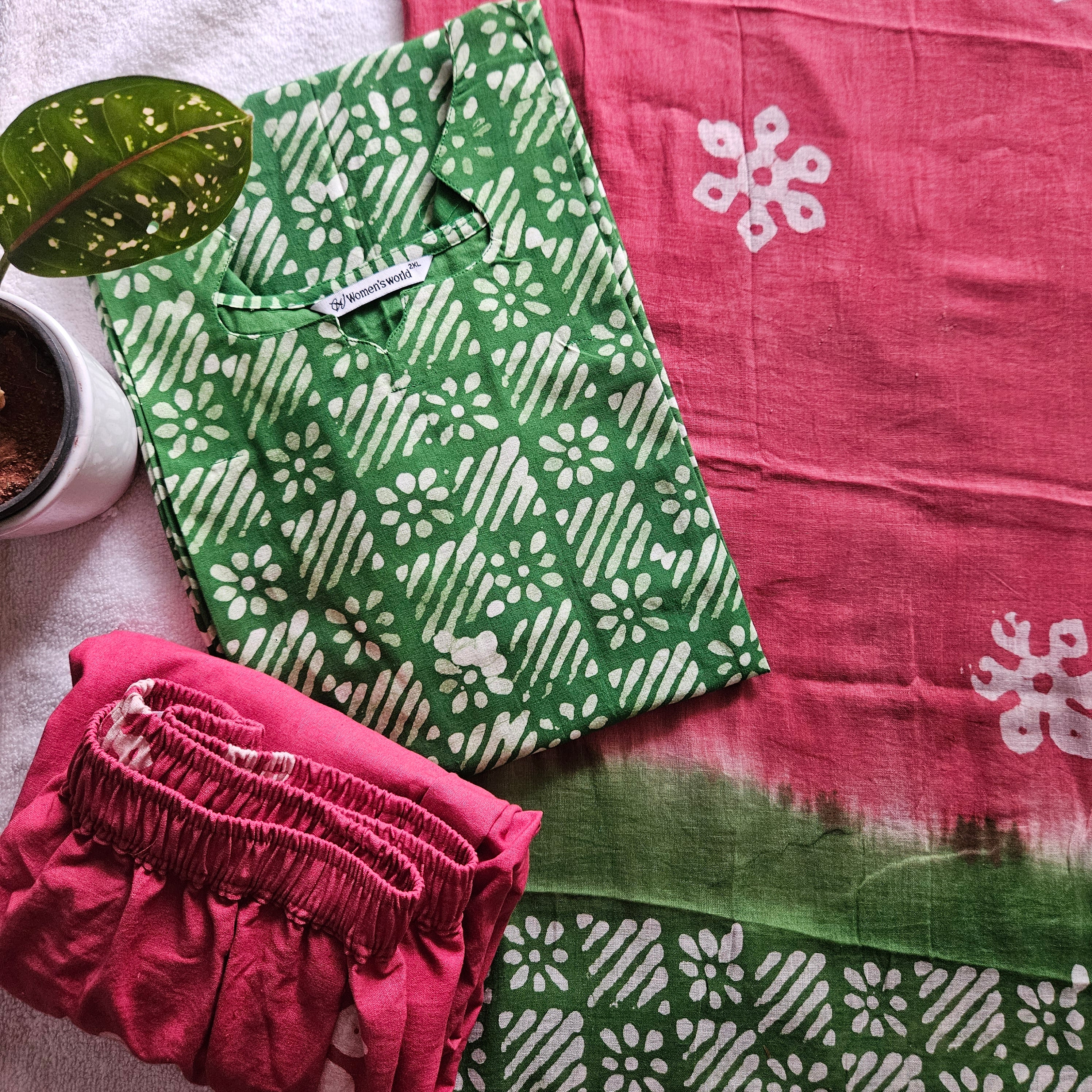BAT0168-16th Batch-Battiq (Green with Pink) 3-piece set
