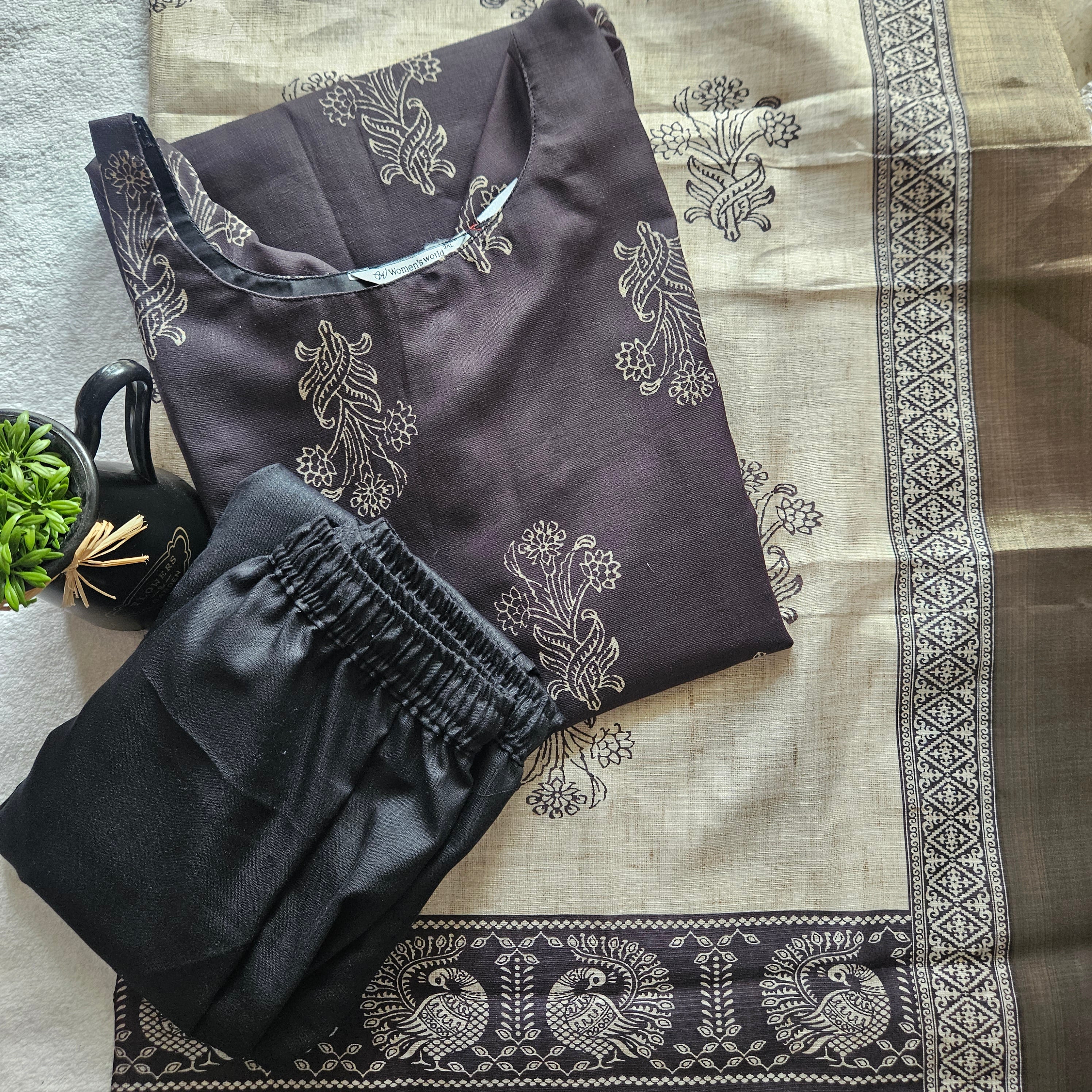 TS0008  Tissue silk with black paithani border  - 3piece set (Copy)
