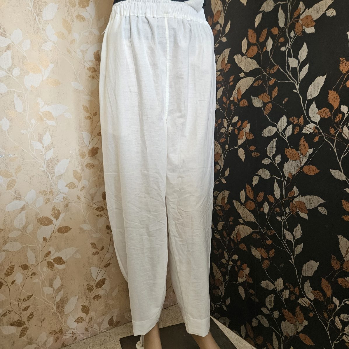 PT03-Straight cut pant -White