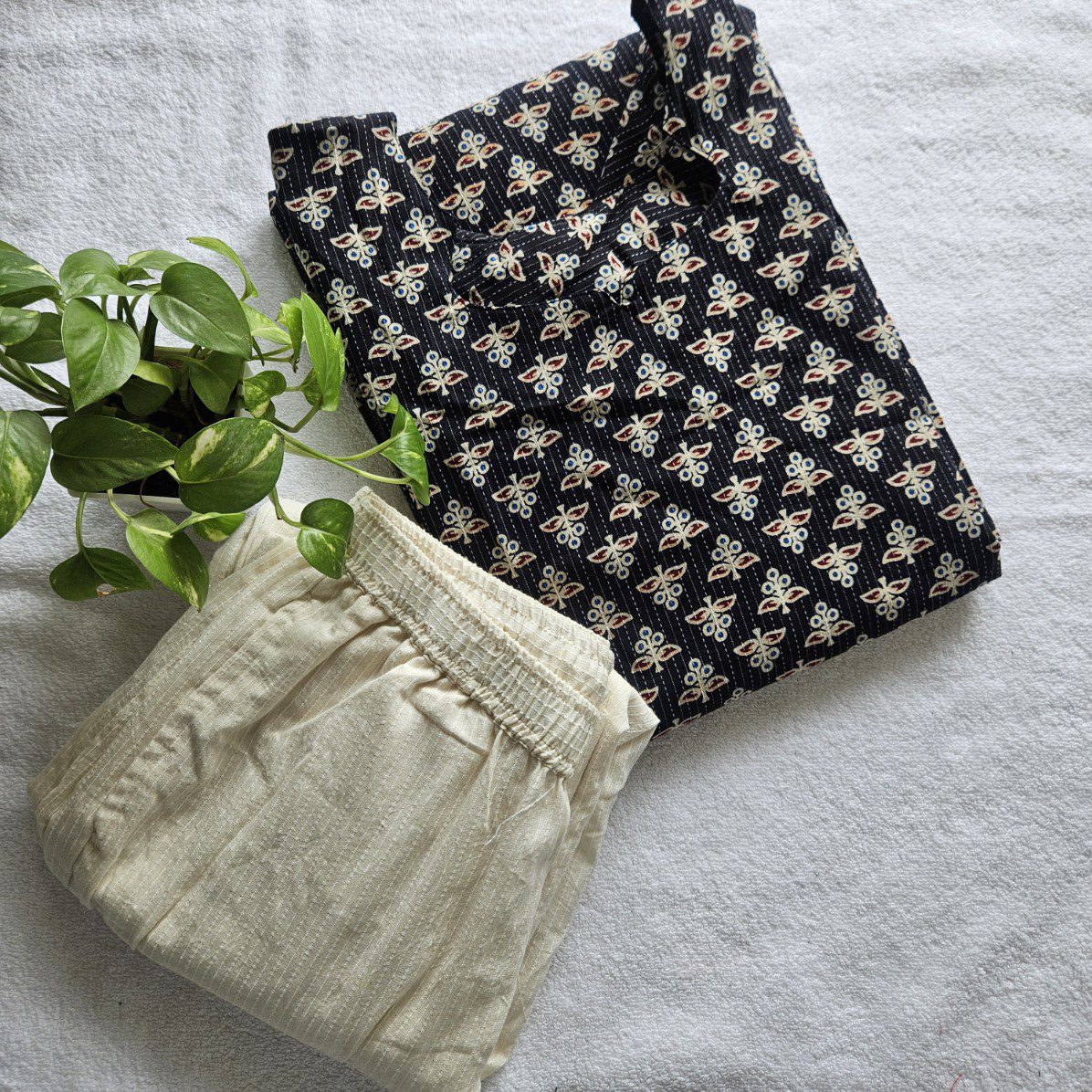 2-piece set-AJ00016-Ajrakh (Black)