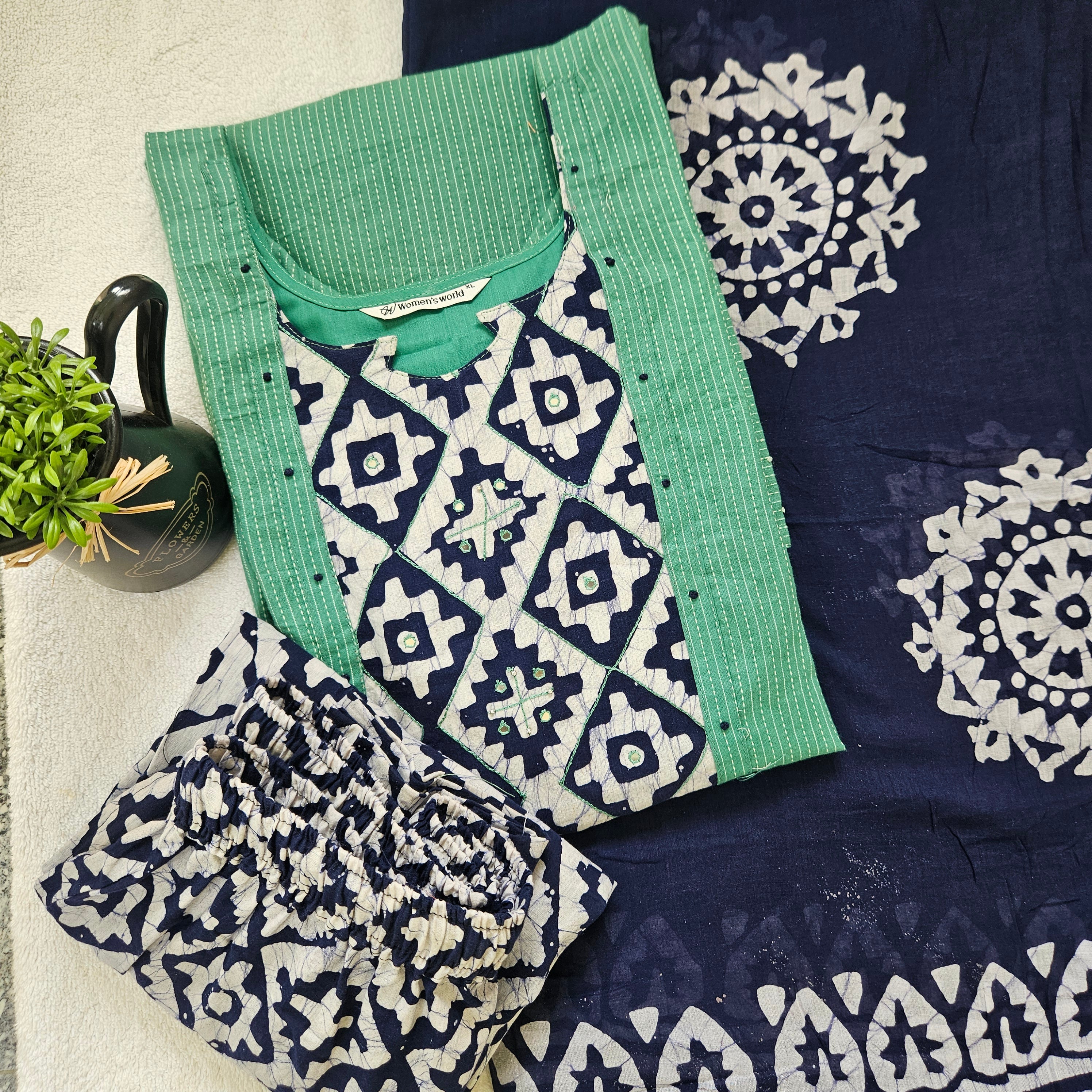 BAK0003 - kantha battik - Green