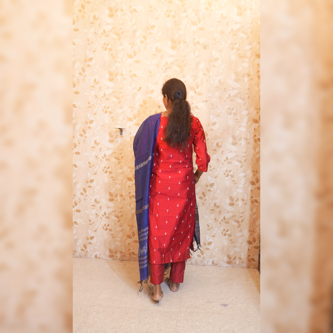 RS0022- Raw silk (Red with Navyblue) -3- piece set with full Linning