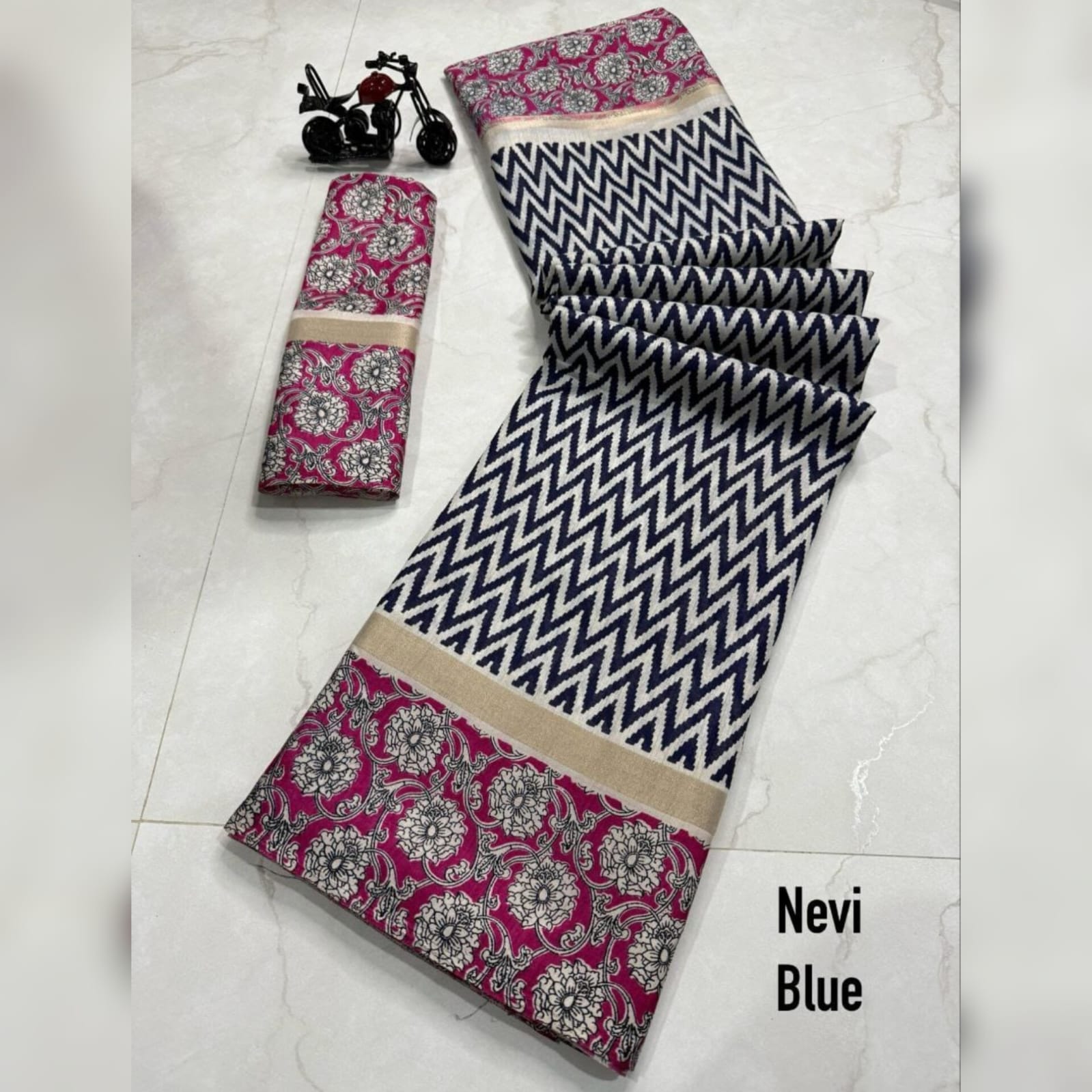 Saree0032-Navyblue with Magenta