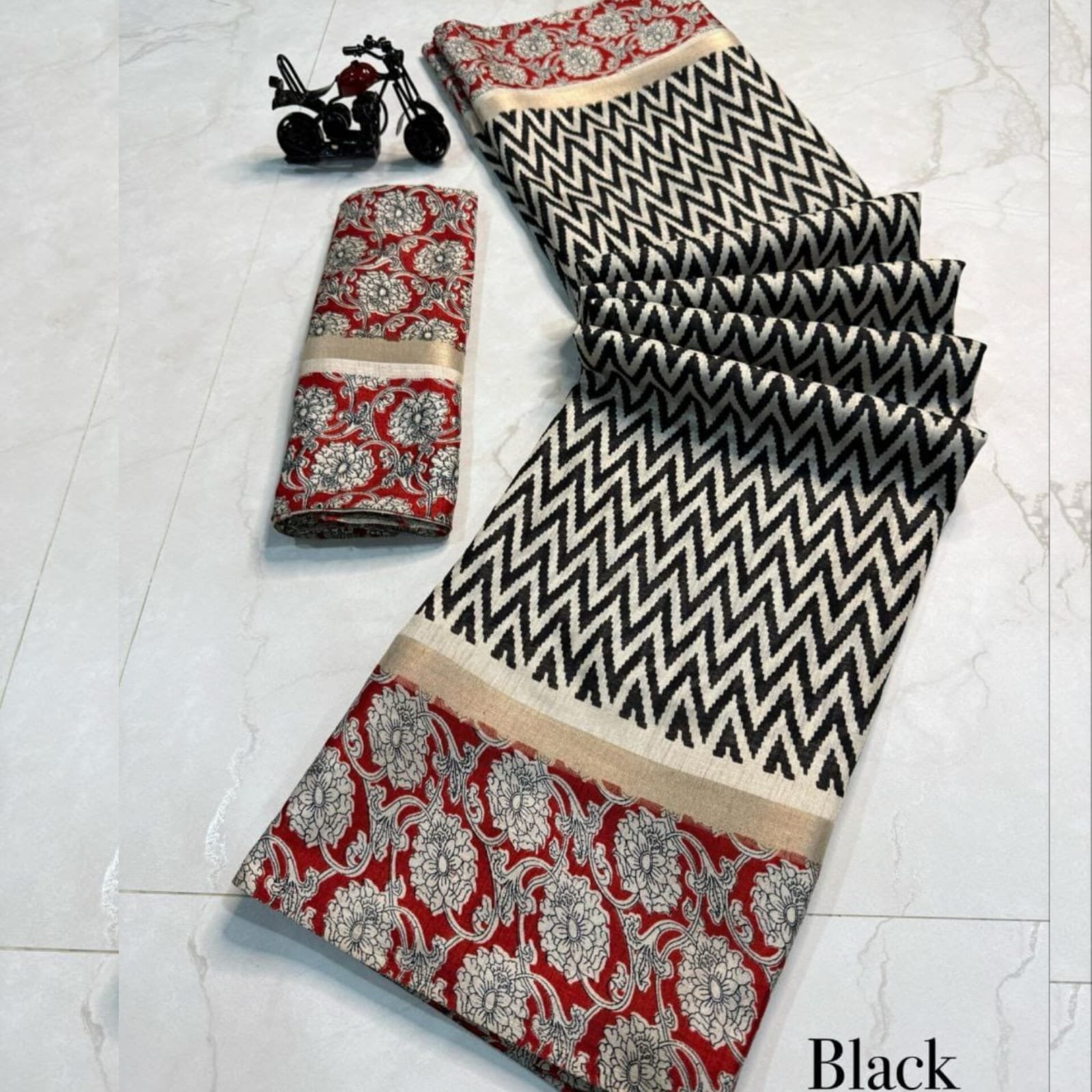 Saree0033 - Black with Red