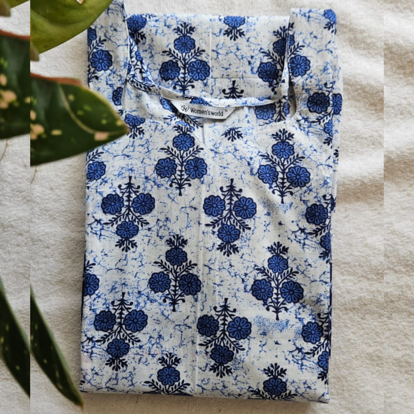 K00034 - Kurti - White with blue