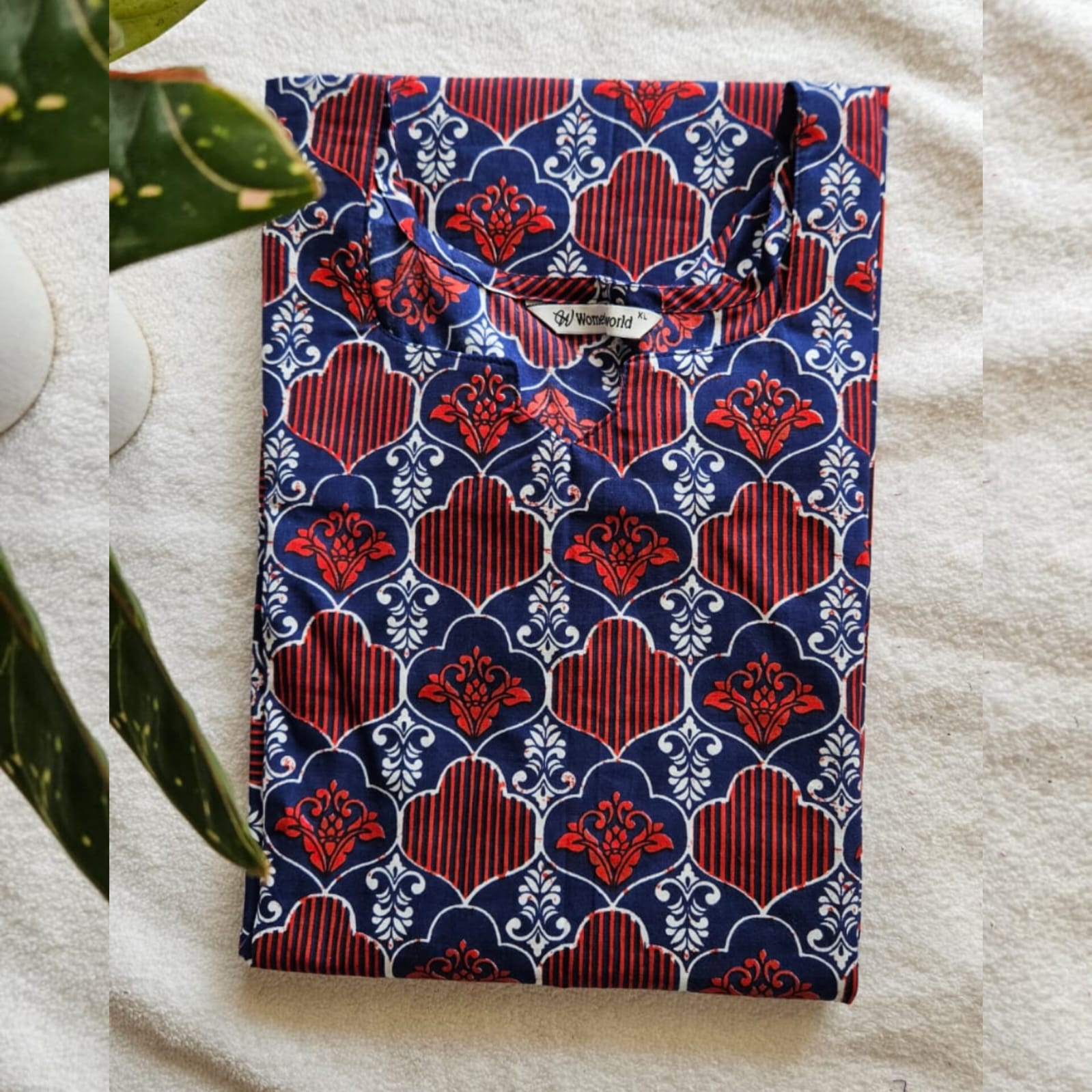 K00039 - Red with Blue