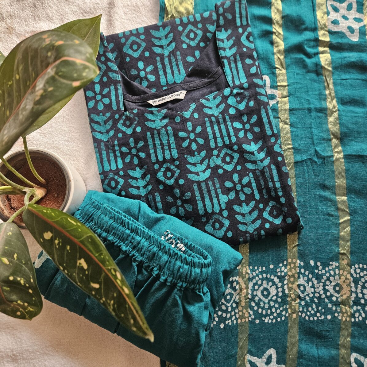 BAT0095-10th Batch-Battiq (Black with dark gren) 3- piece set